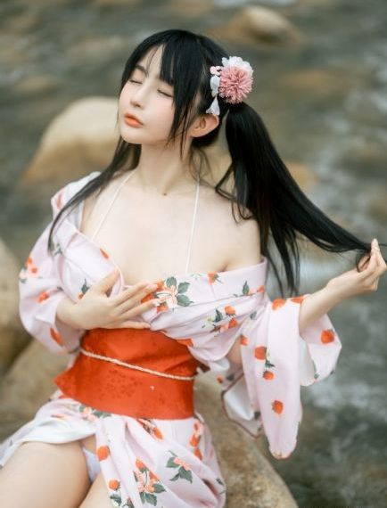 回乡大巴车最后一排_HD全集在线观看
