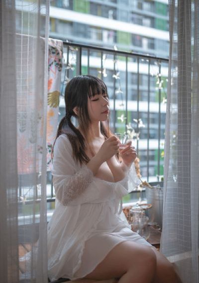 98影院小小蜜桃_电影在线观看