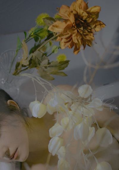 美女裸体秘无遮打屁股视频_迅雷极速版下载