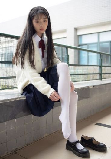 健身教练给女学员按摩正常吗_BD英语HD高清在线观看