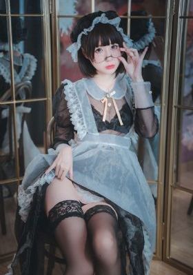 女虐女玩尿孔_蓝光动漫在线观看